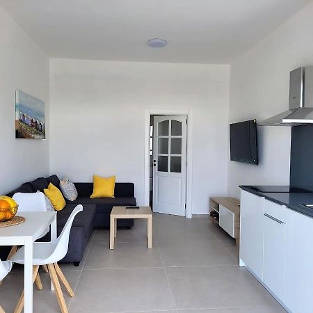 Apartamentos Falcon Tinajo Bagian luar foto