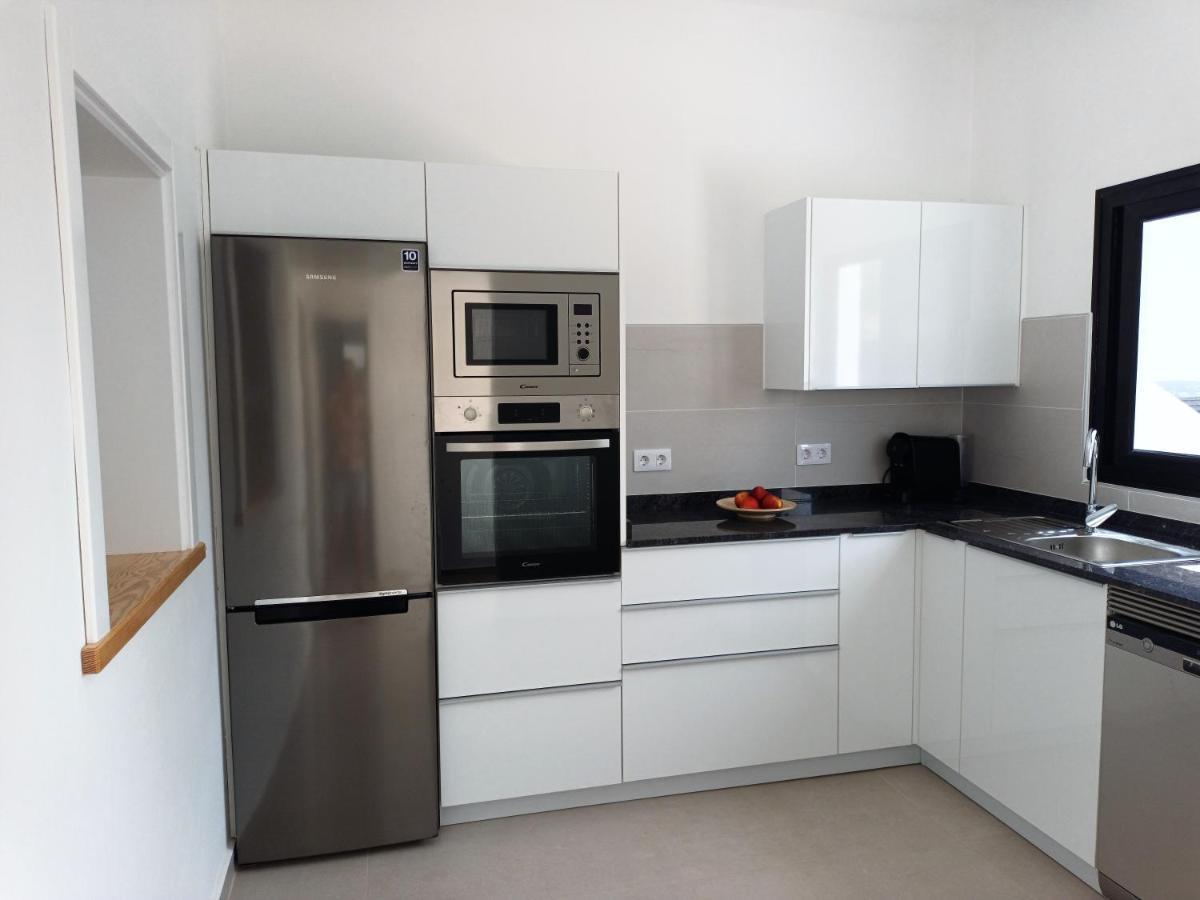 Apartamentos Falcon Tinajo Bagian luar foto