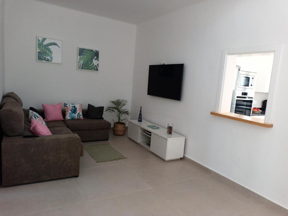 Apartamentos Falcon Tinajo Bagian luar foto