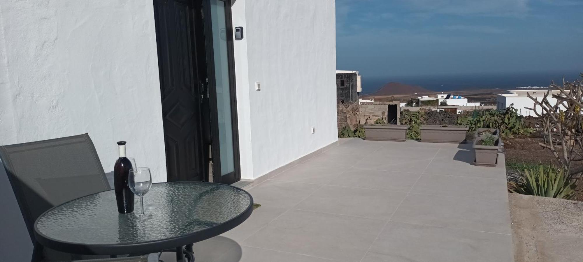 Apartamentos Falcon Tinajo Bagian luar foto
