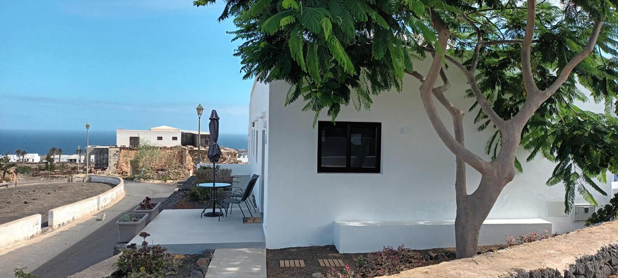 Apartamentos Falcon Tinajo Bagian luar foto