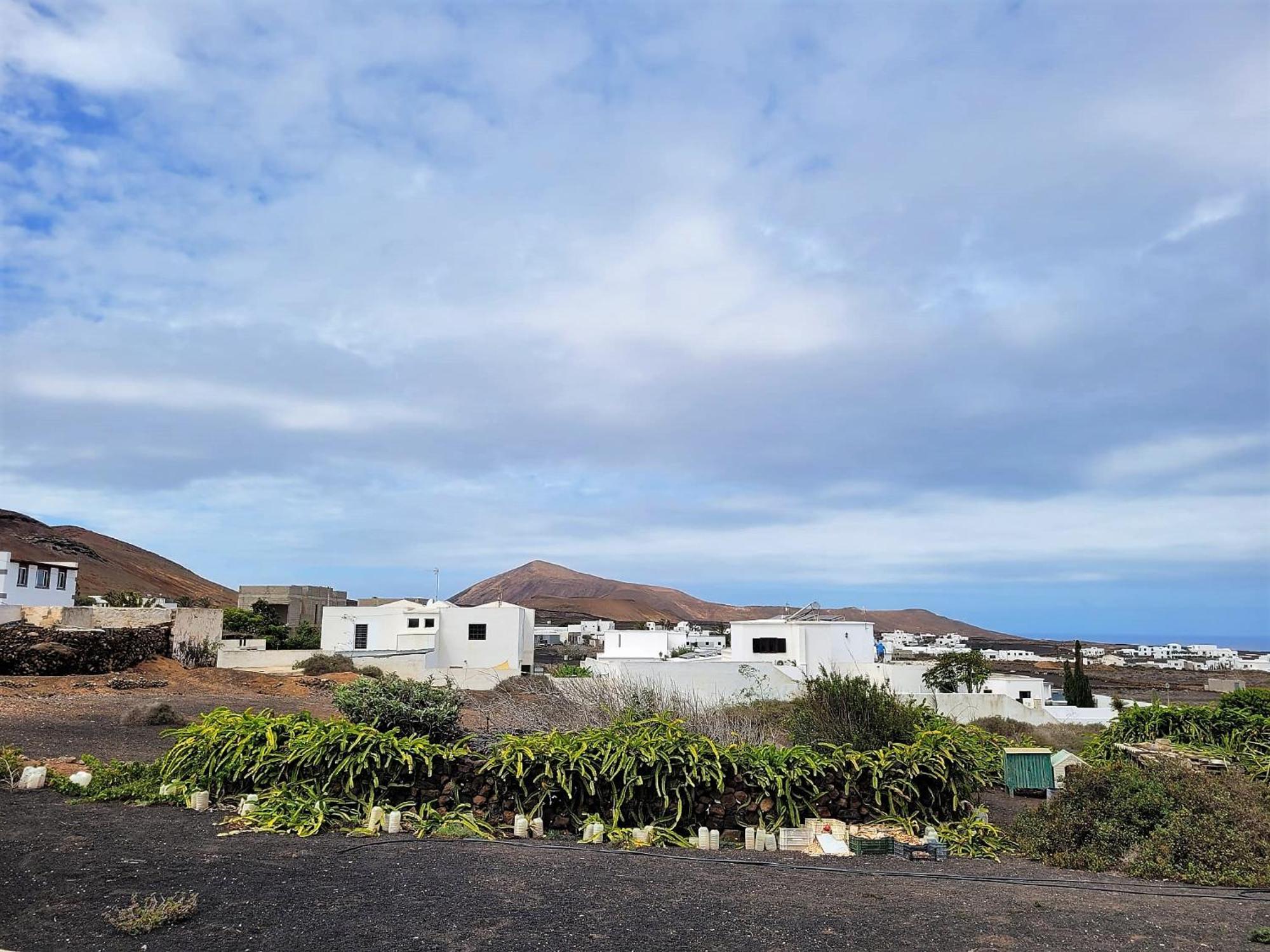 Apartamentos Falcon Tinajo Bagian luar foto